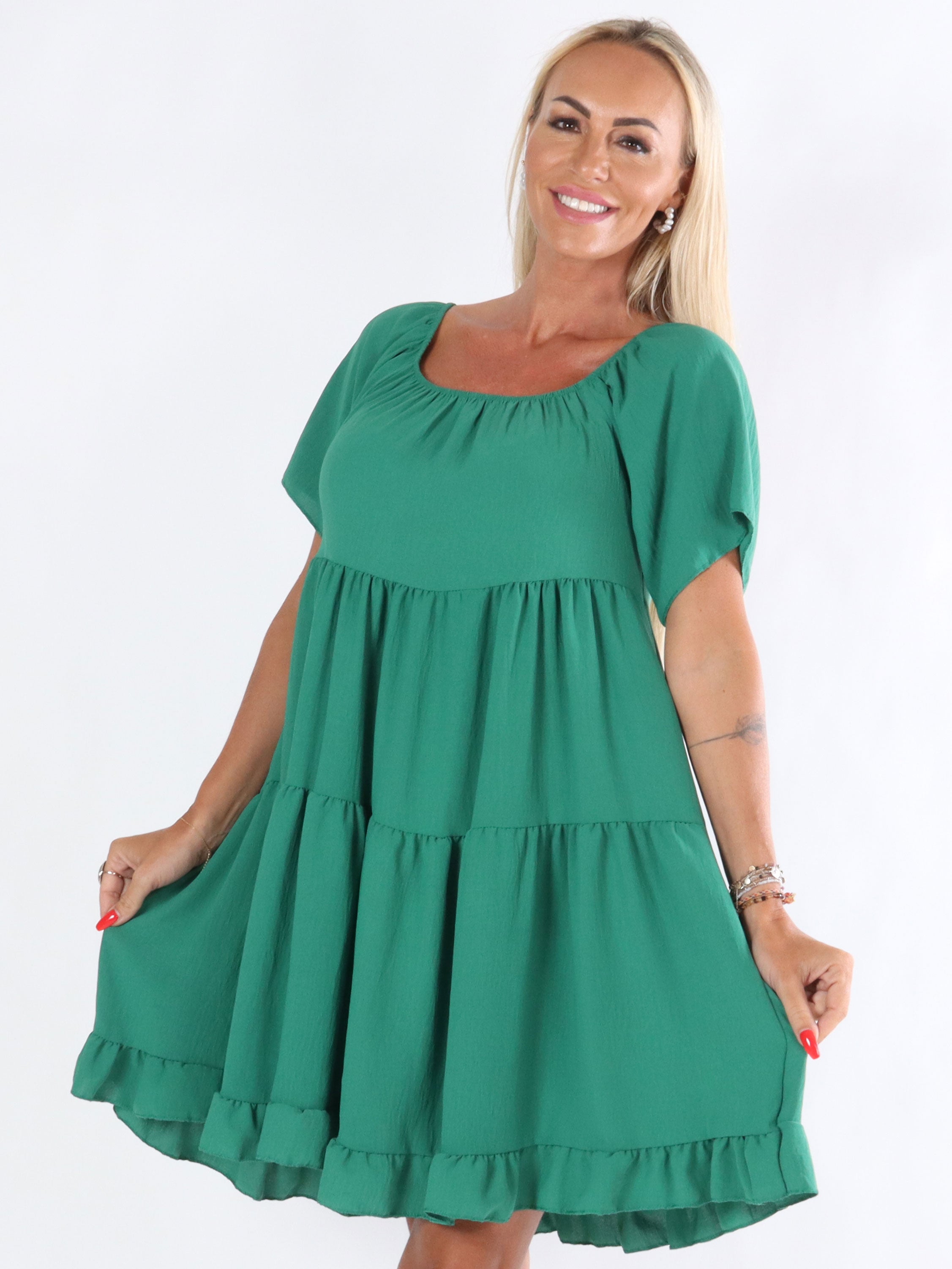 Babeth - Klänning med lagerformad look och volanger